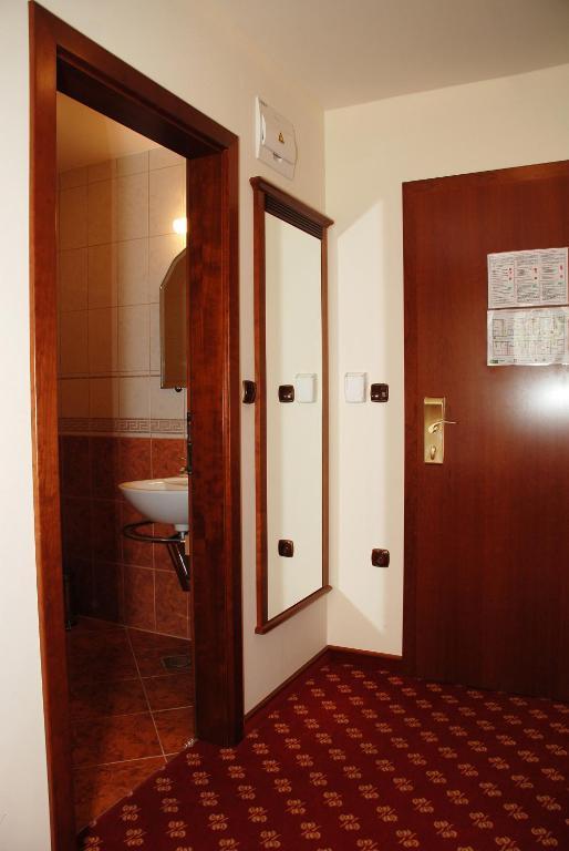 Hotel Zvezda Murska Sobota Cameră foto